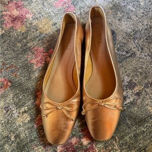 SCHUTZ Gold Flats with Classic Ballet Silhouette